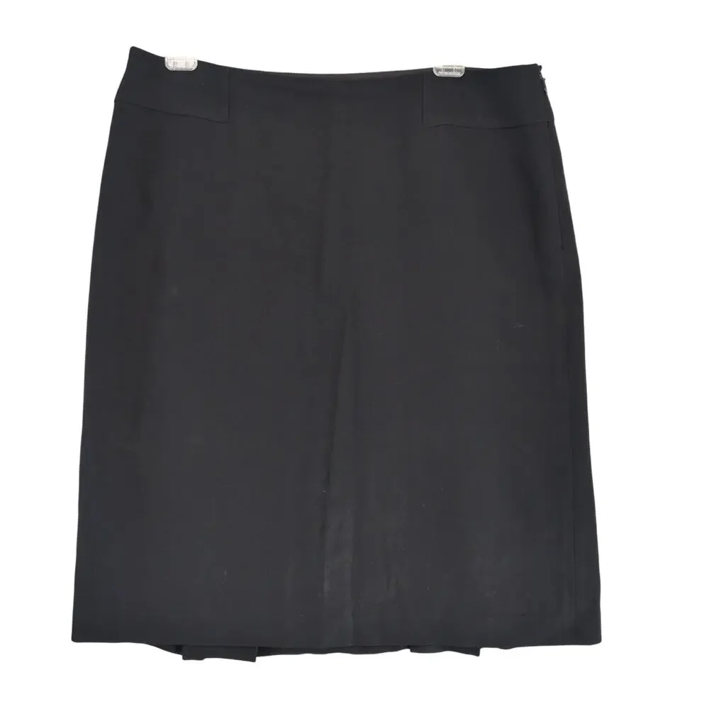 Ann Taylor Skirt, Black Knee Length Size 12 Pleated Classic Career Office‎
